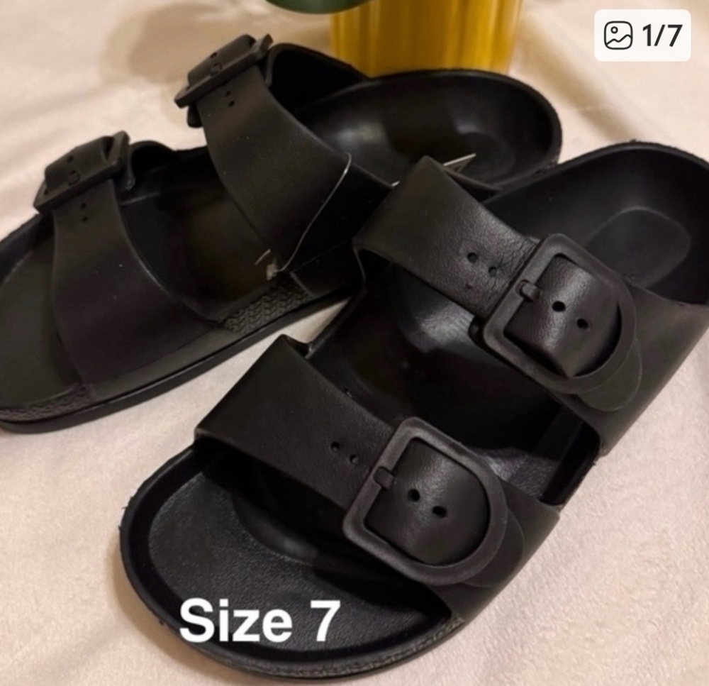 No Boundaries Women's Two Buckle Slide Sandals